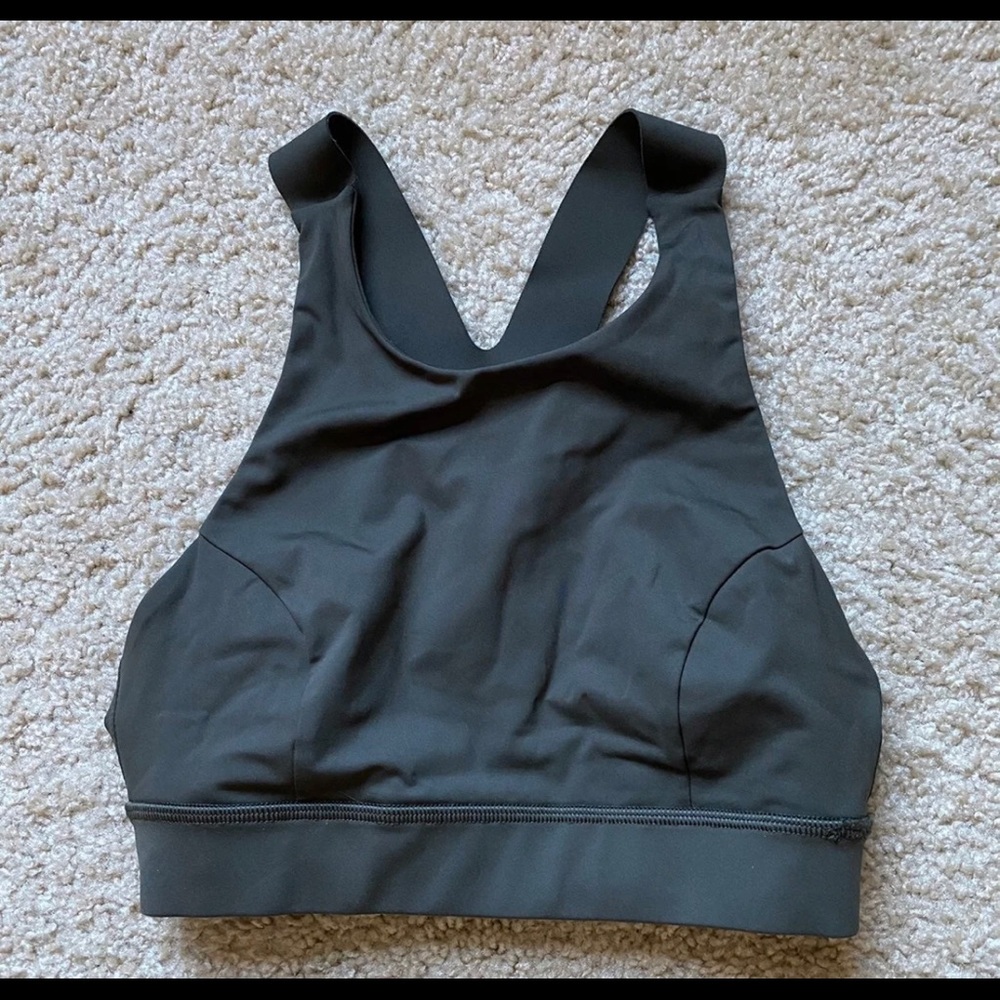 Lululemon fast & free size 4 olive green